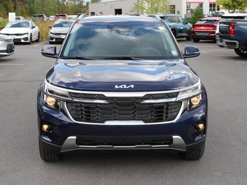 New 2026 Kia Seltos EX image 2