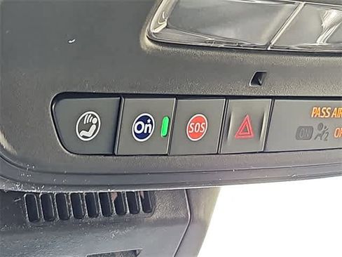 New 2025 Chevrolet Equinox LT image 18