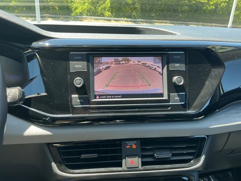 Certified 2024 Volkswagen Taos S FWD image 19
