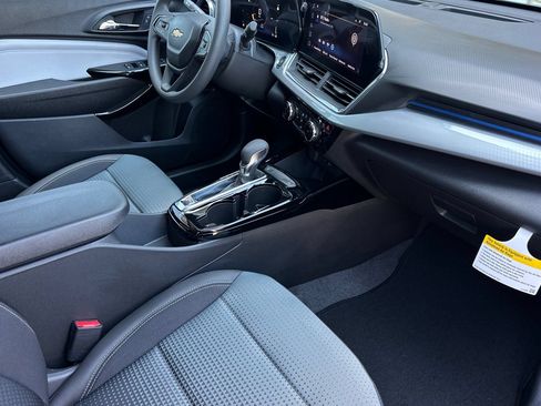 New 2026 Chevrolet Trax LT FWD image 16