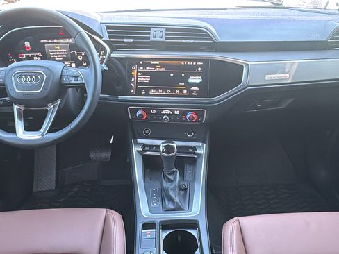 Used 2025 Audi Q3 2.0T Premium Plus image 17