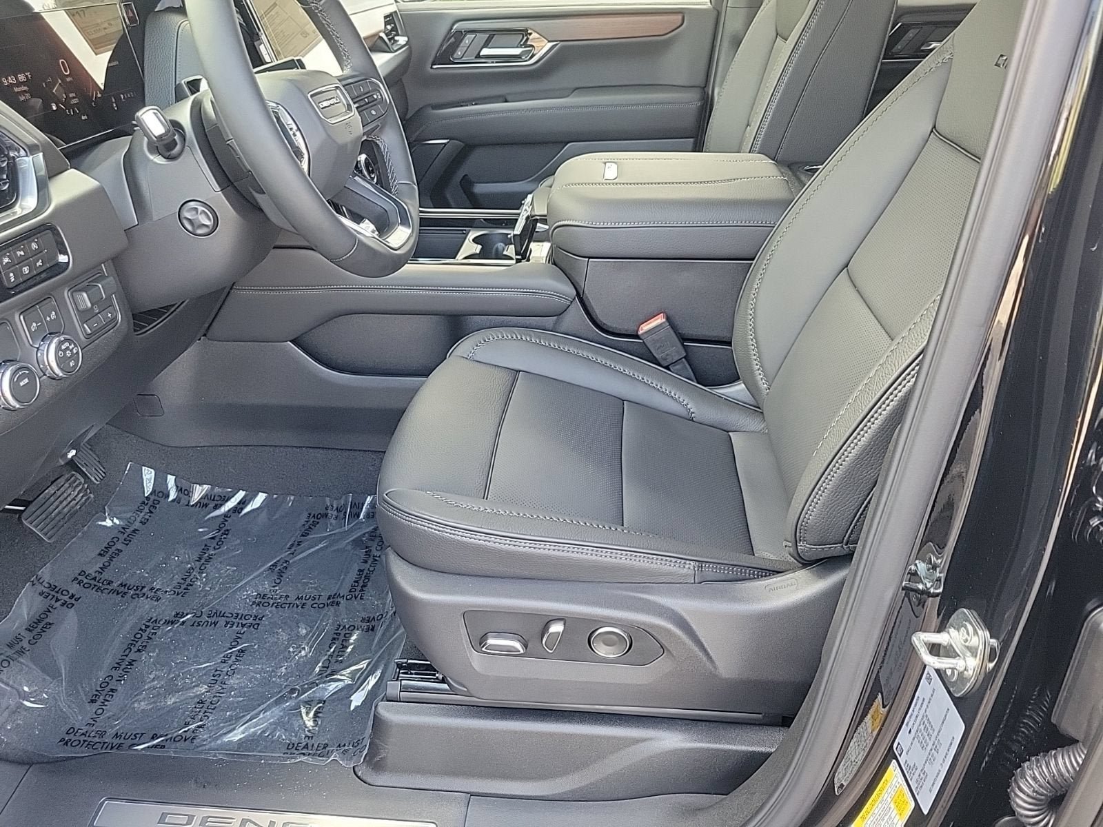 New 2026 GMC Yukon Denali w/ Advanced Technology Package RWD image 11