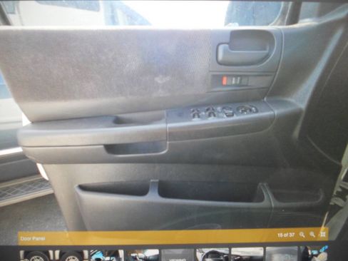 Used 2001 Dodge Dakota Sport AWD/4WD image 15