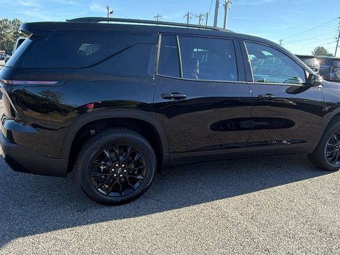 New 2026 Chevrolet Traverse LT w/ Midnight/Sport Edition FWD image 5