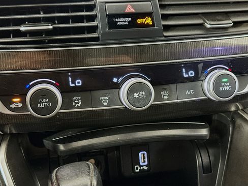 Used 2020 Honda Accord Sport image 22
