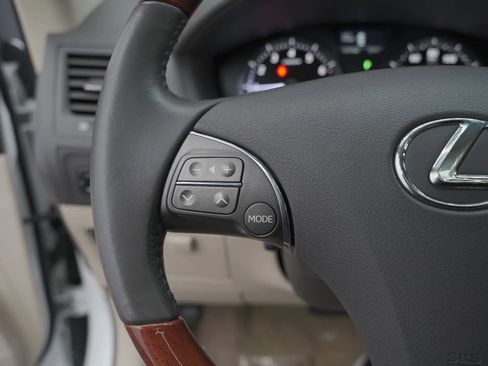 Used 2011 Lexus ES 350 w/ Preferred Accessory Package image 22