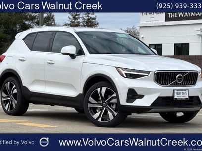 Certified 2025 Volvo XC40 B5 Plus w/ Protection Package Premier