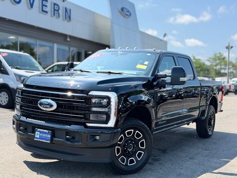 Used 2026 Ford F250 Platinum AWD/4WD image 1