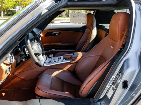 Used 2011 Mercedes-Benz SLS AMG Coupe image 6