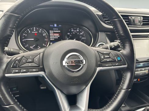 Used 2022 Nissan Rogue Sport SL w/ Premium Package AWD/4WD image 15