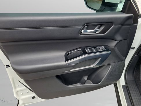 Certified 2023 Nissan Pathfinder SL AWD/4WD image 13