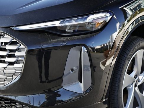 New 2025 Audi Q5 Prestige image 12