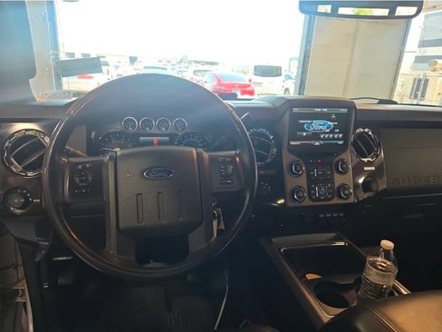 Used 2015 Ford F250 Platinum w/ Snow Plow Prep Package AWD/4WD image 8