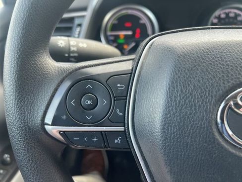 Used 2024 Toyota Camry LE image 6