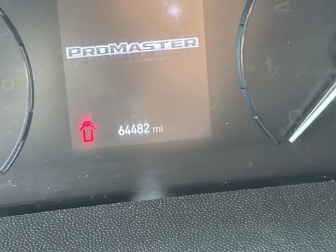 Used 2025 RAM ProMaster 2500 w/ Convenience Group FWD image 3