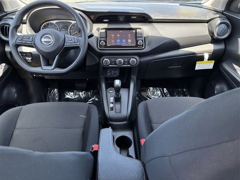 New 2025 Nissan Kicks Play S image 18