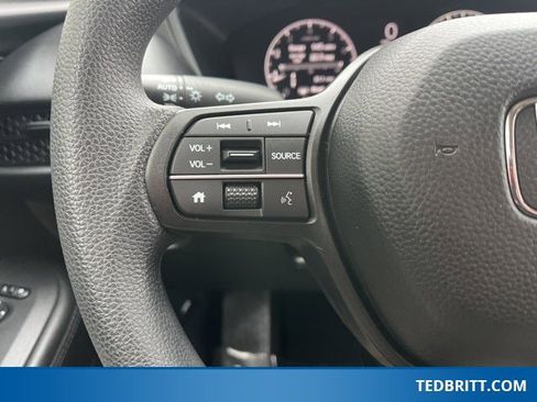 Used 2023 Honda HR-V LX image 27