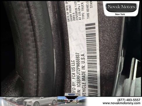 Used 2023 RAM 1500 Laramie AWD/4WD image 18