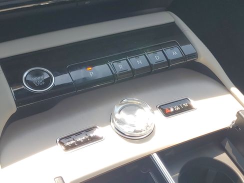 New 2026 Lincoln Navigator L Reserve AWD/4WD image 25