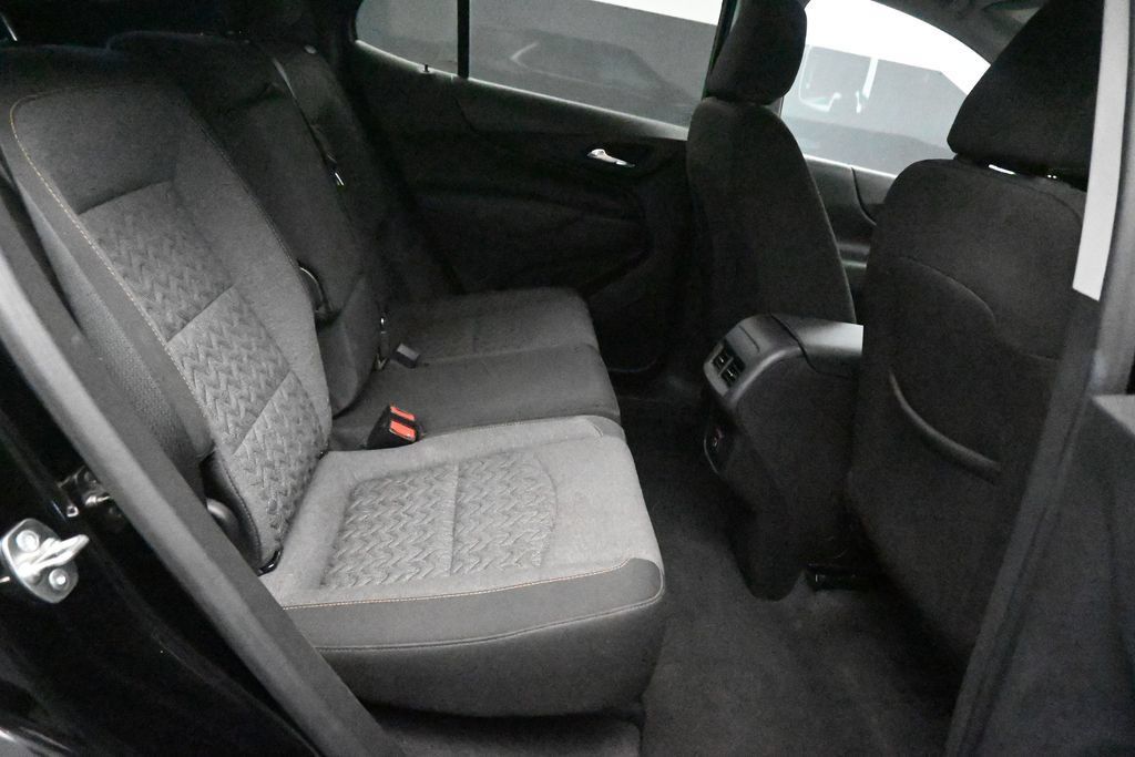 Used 2024 Chevrolet Equinox LT AWD/4WD image 11
