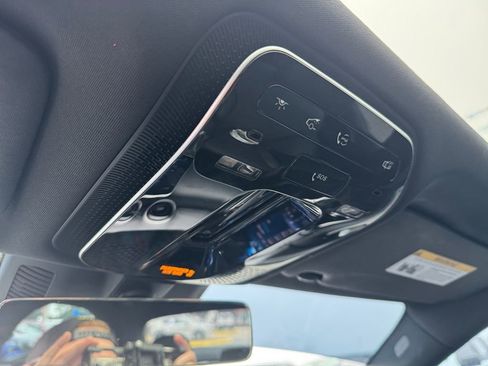 Used 2023 Mercedes-Benz C 300 4MATIC Sedan image 36