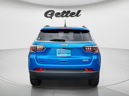 Used 2022 Jeep Compass Latitude w/ Convenience Group FWD image 6