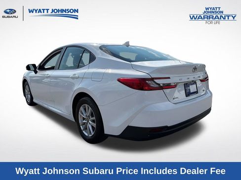 Used 2025 Toyota Camry LE FWD image 6