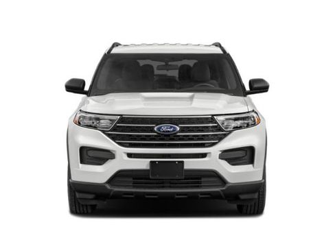 Used 2021 Ford Explorer XLT w/ Equipment Group 202A image 4