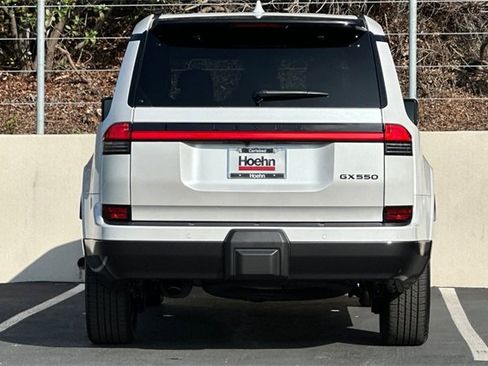 Used 2025 Lexus GX 550 550 Luxury image 4