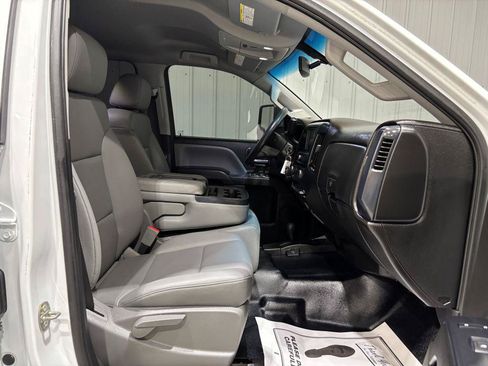 Used 2019 Chevrolet Silverado 2500 W/T w/ WT Convenience Package AWD/4WD image 12
