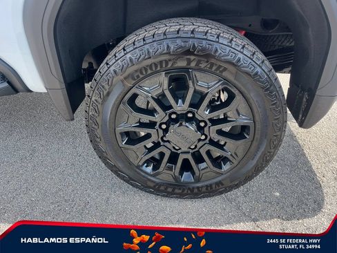 New 2026 GMC Sierra 2500 Denali w/ Denali Reserve Package AWD/4WD image 8