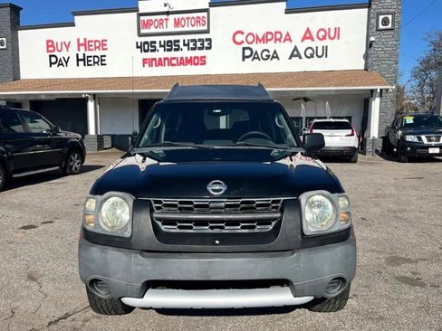 Used 2004 Nissan Xterra XE image 2