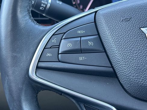 Used 2017 Cadillac XT5 Luxury w/ Driver Awareness Package AWD/4WD image 34