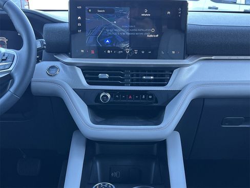 New 2026 Ford Explorer Active w/ Active Comfort Package image 3