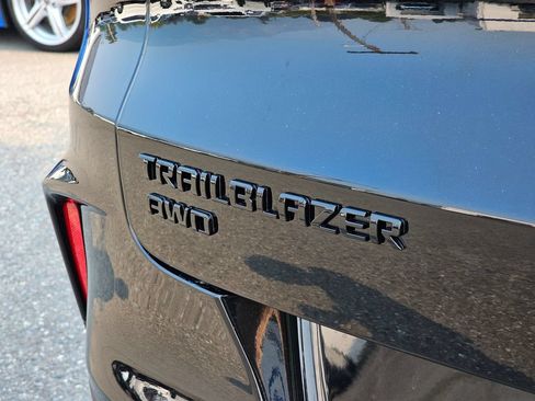 Used 2026 Chevrolet TrailBlazer RS w/ Convenience Package AWD/4WD image 11