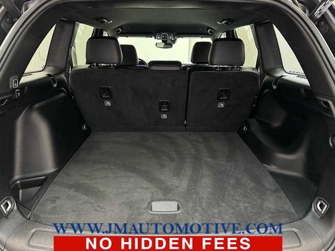 Used 2023 Jeep Grand Cherokee Altitude AWD/4WD image 16