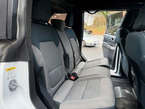 Used 2022 Ford Bronco Outer Banks image 21
