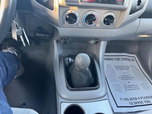 Used 2006 Toyota Tacoma 4x4 Access Cab V6 image 26