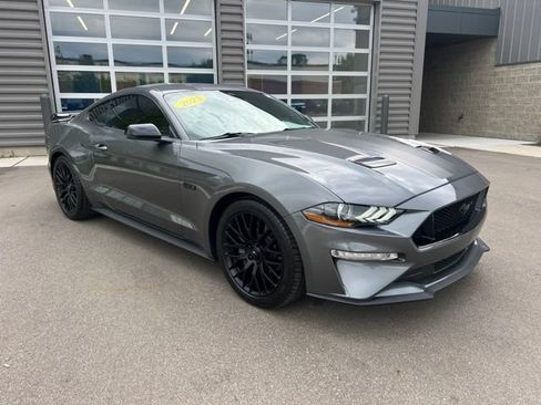 Used 2023 Ford Mustang GT Premium w/ Equipment Group 401A RWD image 3