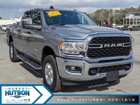 Used 2024 RAM 2500 Big Horn w/ Bed Utility Group image 4