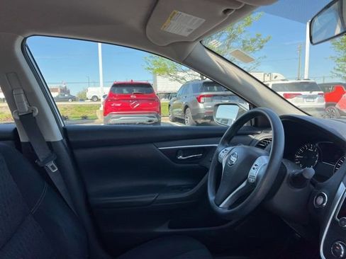 Used 2018 Nissan Altima 2.5 S w/ S Convenience Package image 33