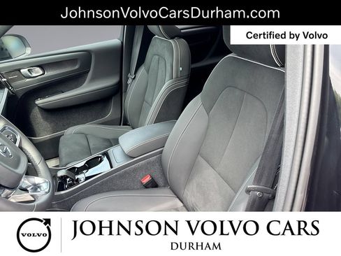 Certified 2024 Volvo XC40 Recharge Ultimate RWD image 14