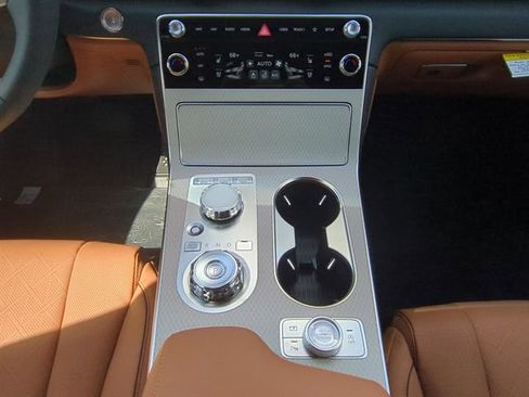 Used 2026 Genesis GV80 2.5T Advanced image 17