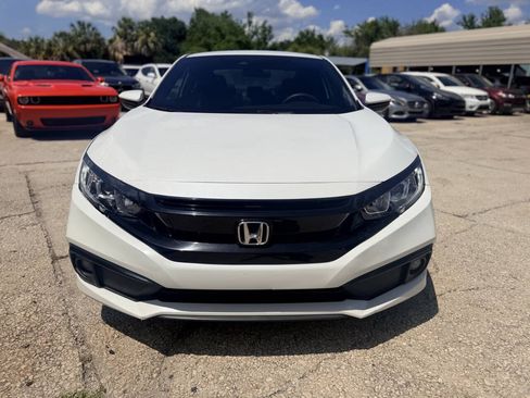 Used 2019 Honda Civic Sport image 2