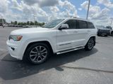 Used 2017 Jeep Grand Cherokee Overland w/ Jeep Active Safety Group image 4