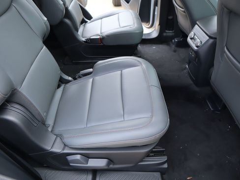 New 2026 Ford Explorer Active AWD/4WD image 14