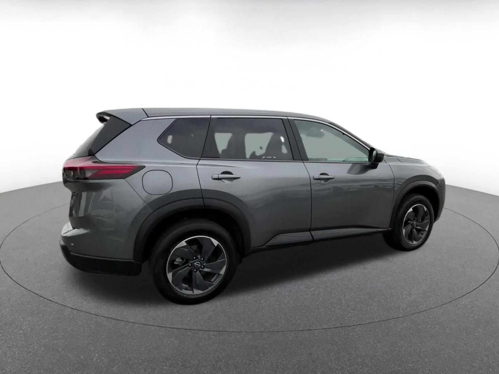 Used 2025 Nissan Rogue SV FWD image 13