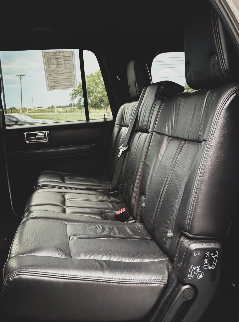 Used 2016 Lincoln Navigator L Select AWD/4WD image 22