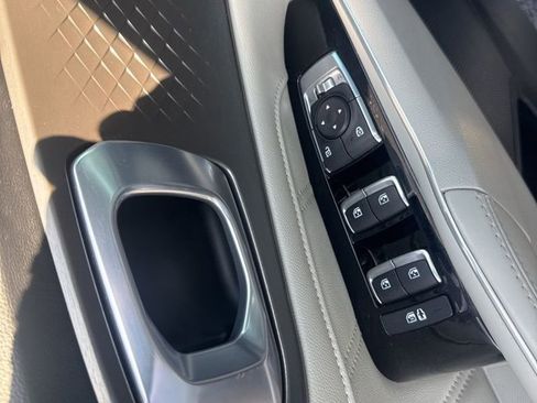 Used 2022 Kia Sorento SX FWD image 19