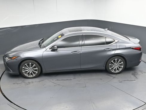 Used 2019 Lexus ES 350 Luxury w/ Accessory Package 2 image 38